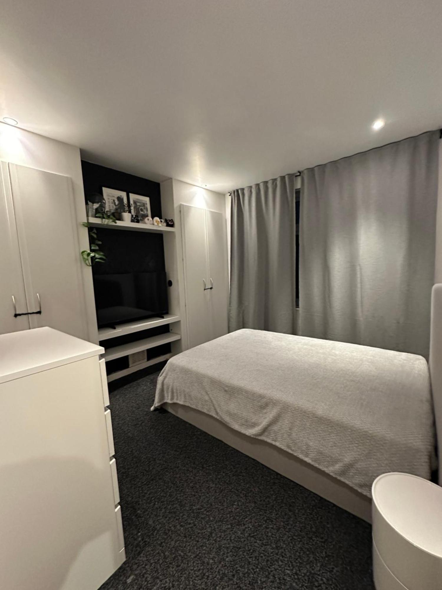 Luxury Bedroom Excel Лондон Экстерьер фото